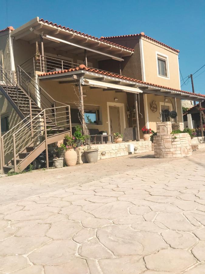 Villeta Nikol Lixouri Buitenkant foto